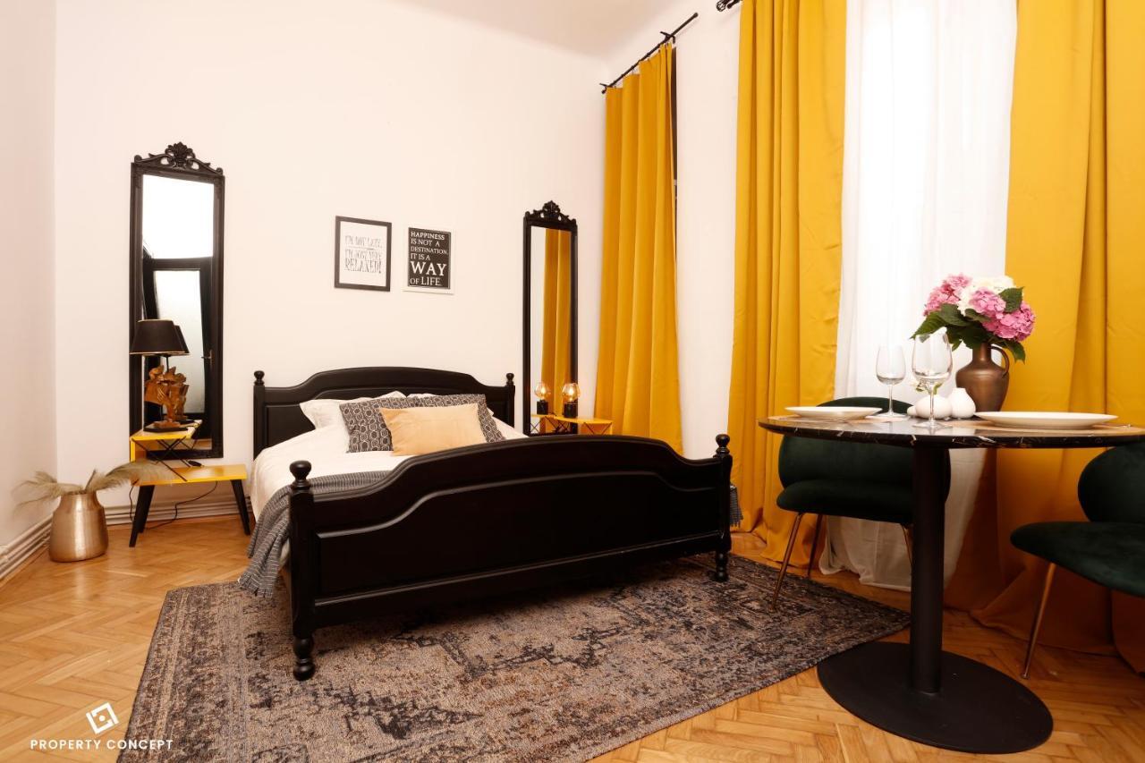 Bohemian Central Concept Studio Boekarest Buitenkant foto